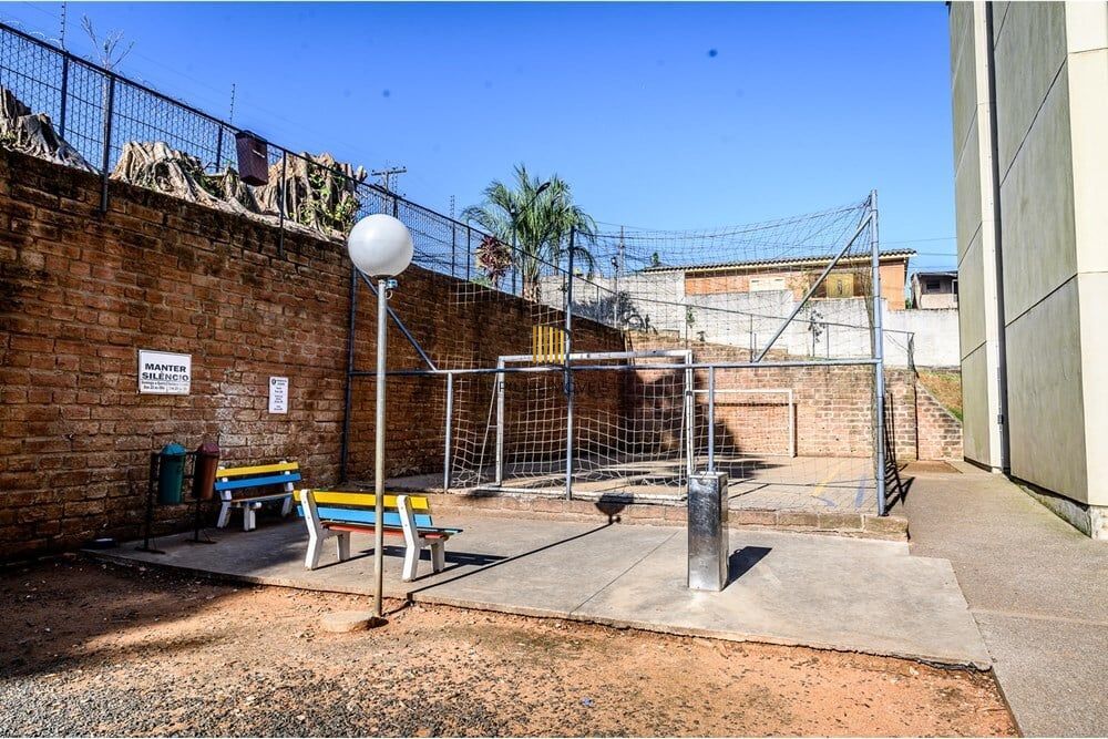 Apartamento 2 dormitórios no bairro Coronel Aparício Borges
