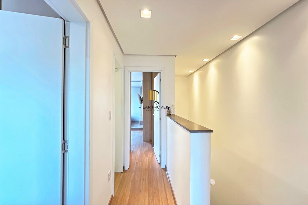 Casa 3 dormitórios no bairro Hípica