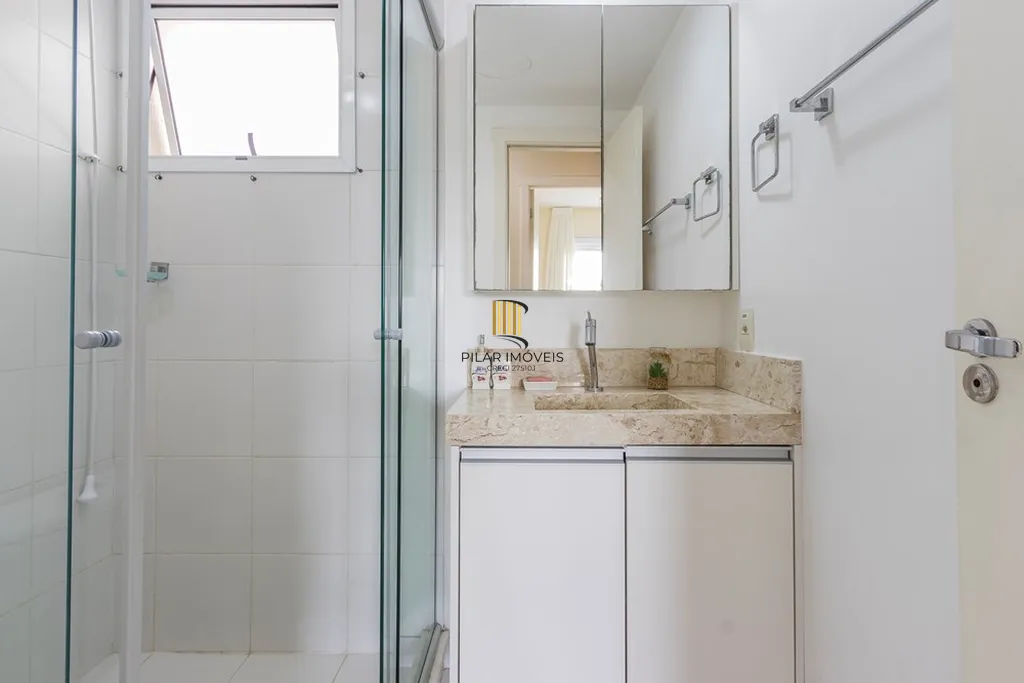 Apartamento 2 dormitórios no bairro Vila Ipiranga