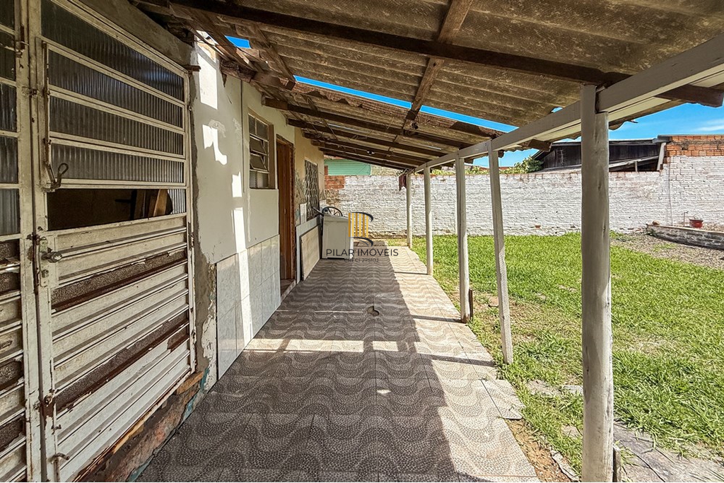 Casa 2 dormitórios no bairro Mathias Velho