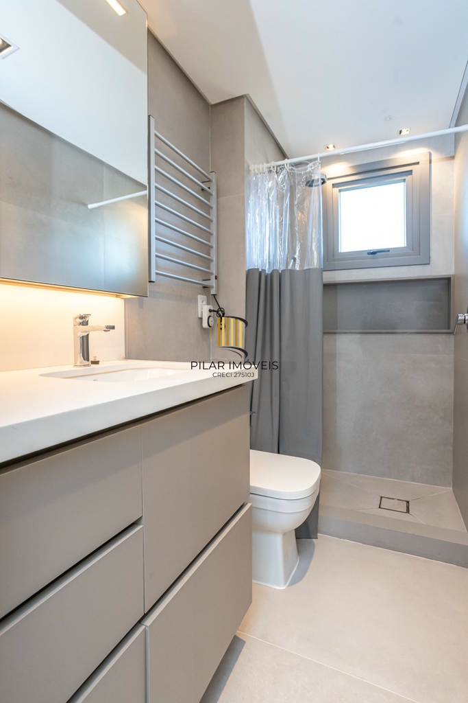 Apartamento 2 dormitórios no bairro Três Figueiras
