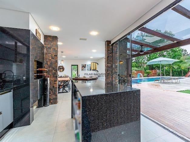 Casa de Condomínio 4 dormitórios no bairro Águas Claras