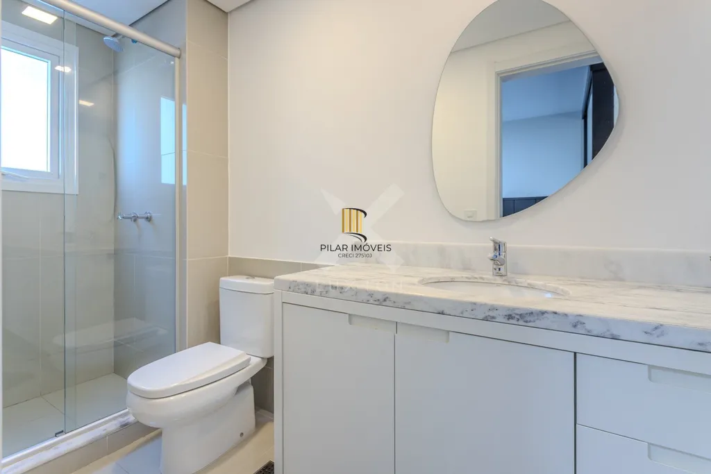 Apartamento 4 dormitórios no bairro Menino Deus