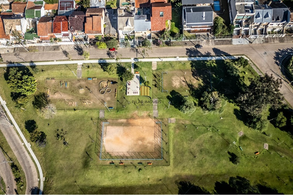 Casa 4 dormitórios no bairro Morro Santana