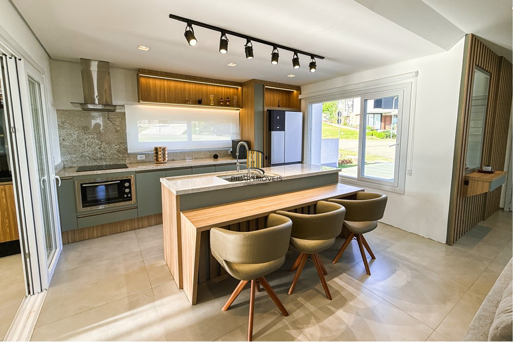 Casa de Condomínio 3 dormitórios no bairro Sanga Funda