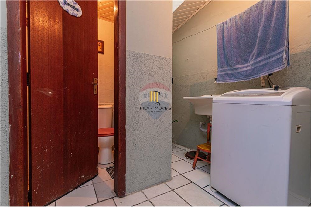 Casa 3 dormitórios no bairro Nonoai