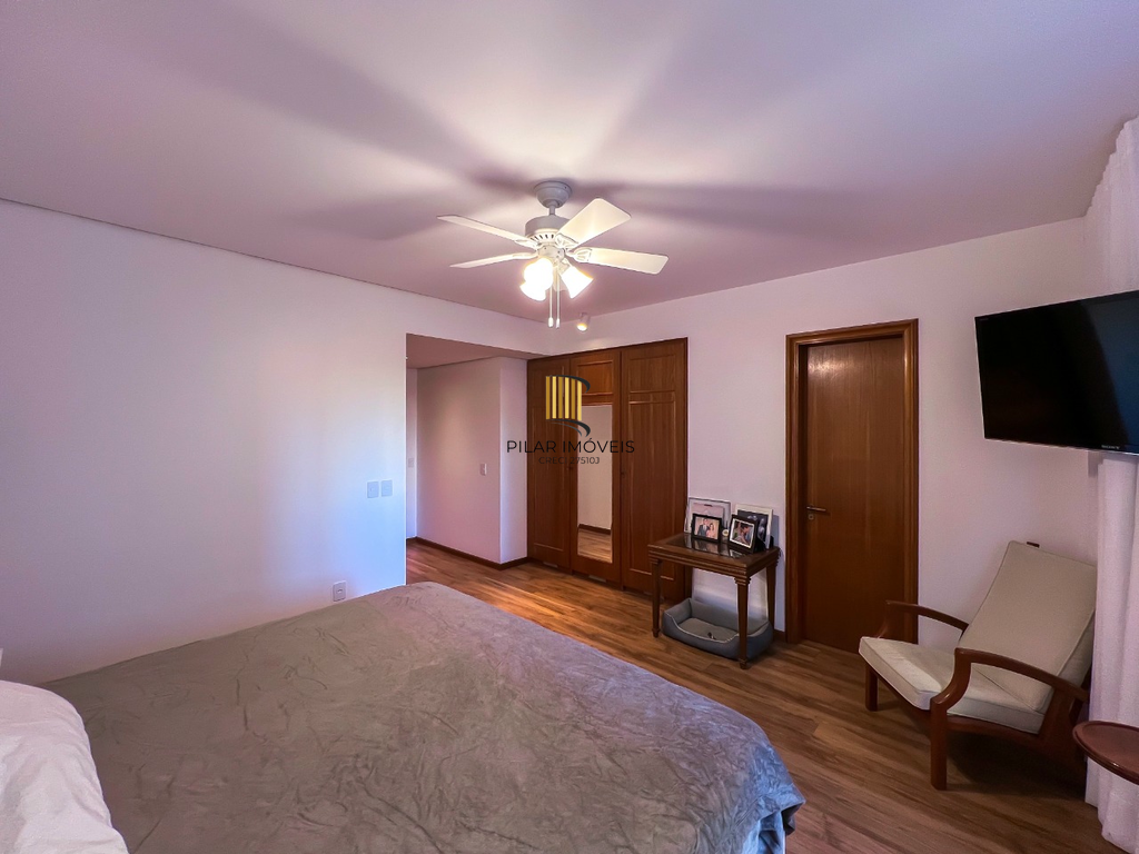 Apartamento 4 dormitórios no bairro Moinhos de Vento