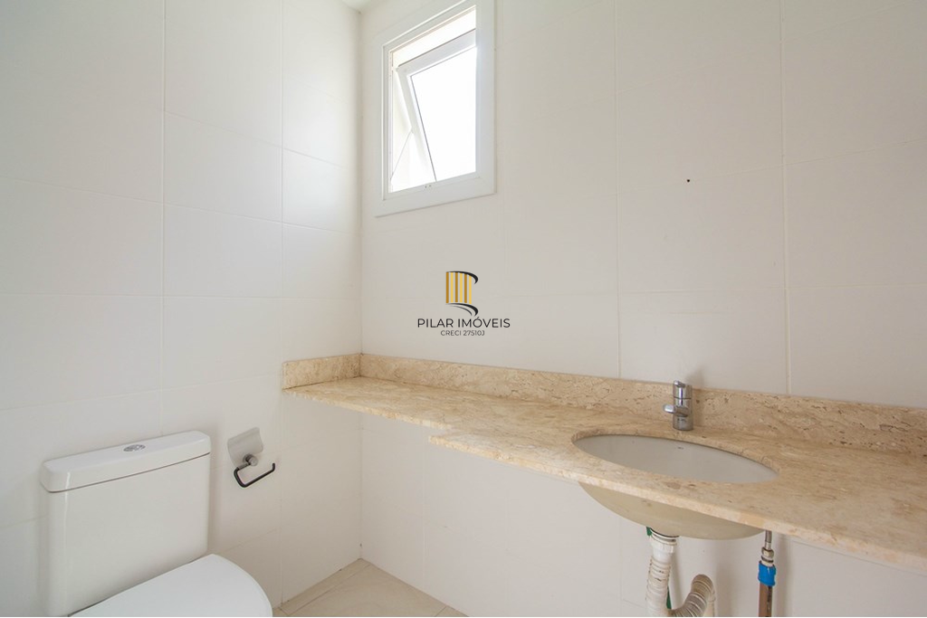 Casa de Condomínio 3 dormitórios no bairro Lomba do Pinheiro