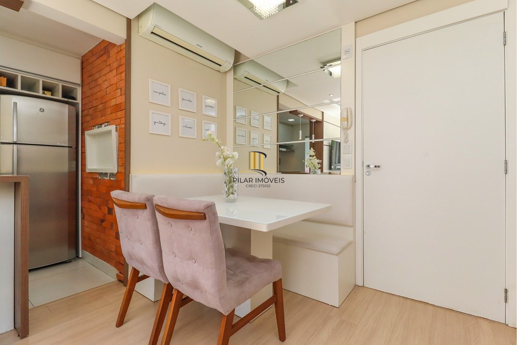 Apartamento 2 dormitórios no bairro Vila Nova