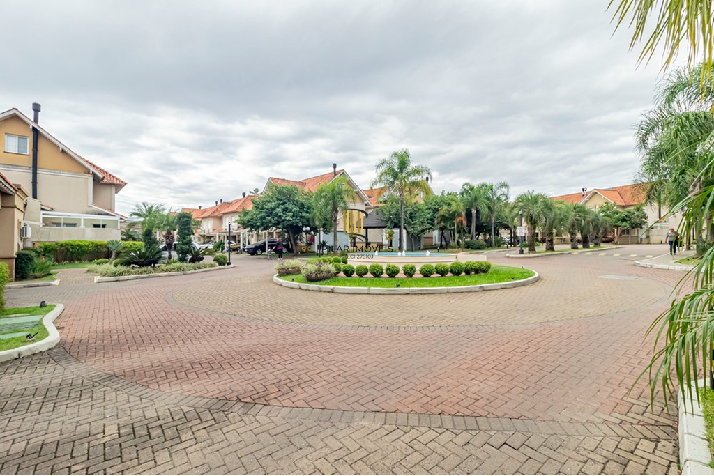 Casa de Condomínio 4 dormitórios no bairro Sarandi