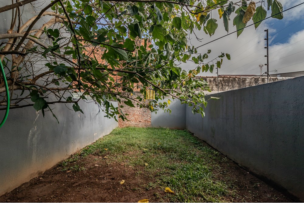 Casa 3 dormitórios no bairro Rubem Berta