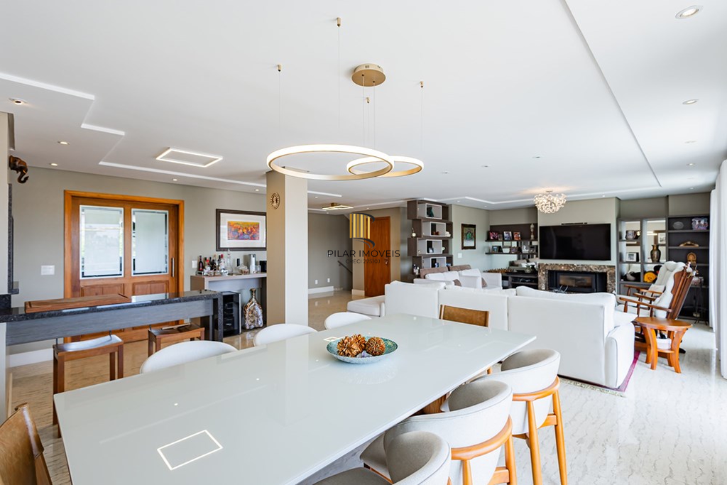 Casa 3 dormitórios no bairro Chácara das Pedras