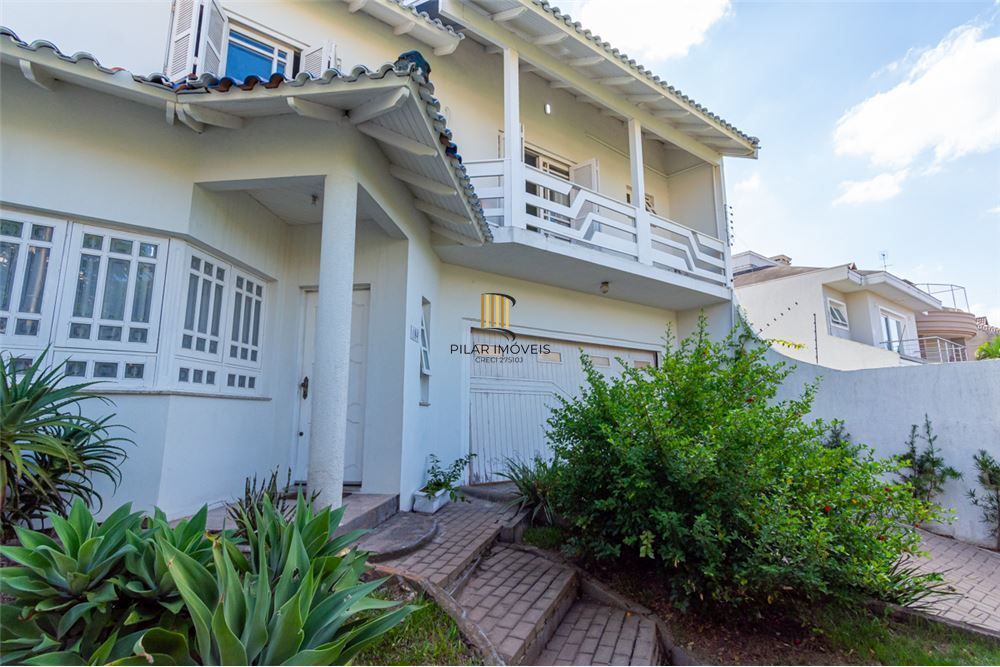 Casa 4 dormitórios no bairro Moinhos de Vento