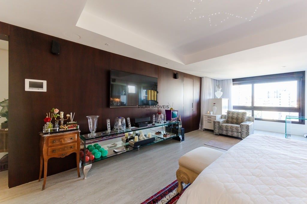 Apartamento 4 dormitórios no bairro Bela Vista