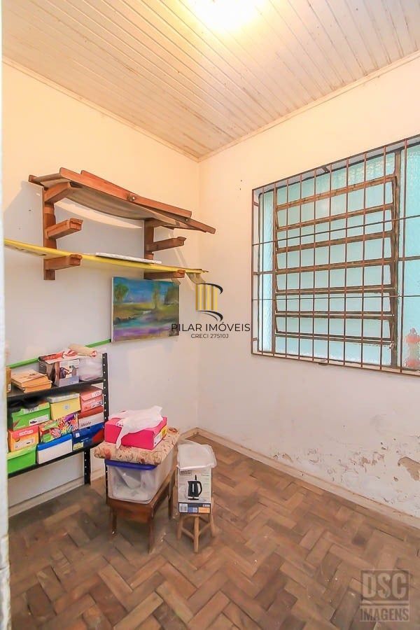 Casa 3 dormitórios no bairro Glória