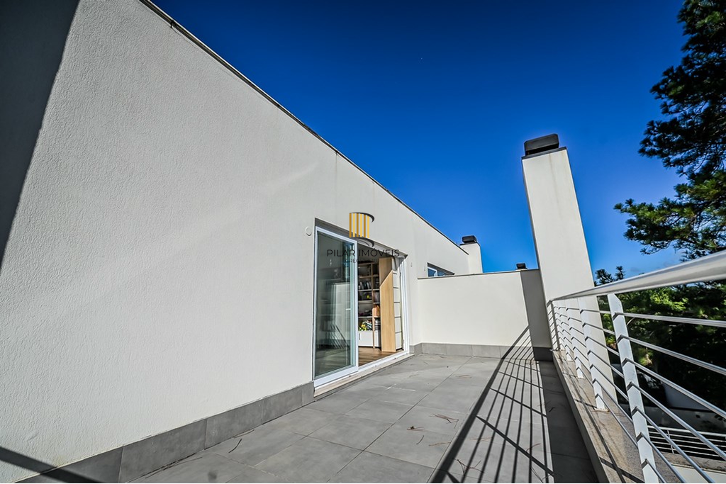 Casa de Condomínio 3 dormitórios no bairro Pedra Redonda