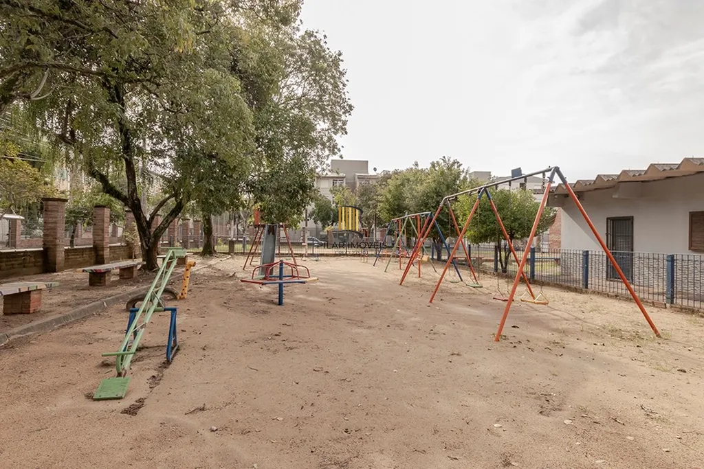 Apartamento 2 dormitórios no bairro Cavalhada