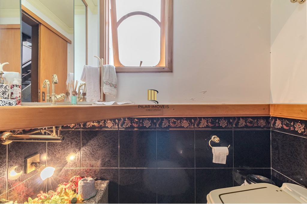 Casa 3 dormitórios no bairro Chácara das Pedras