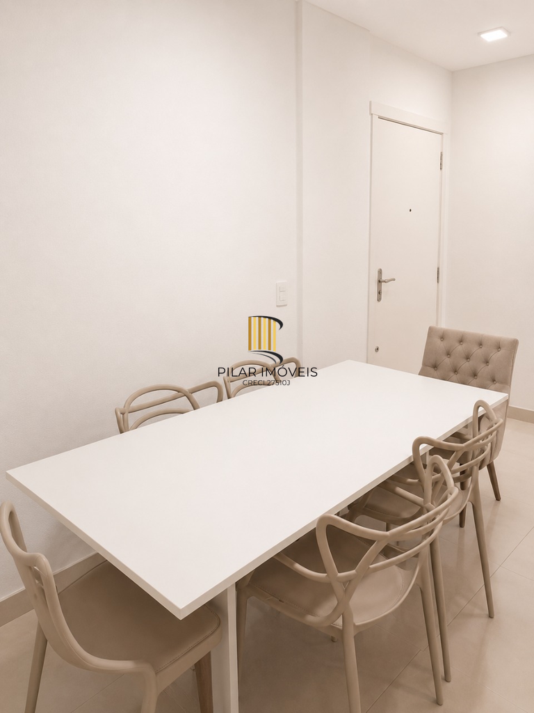 Apartamento 2 dormitórios no bairro Vila Ipiranga