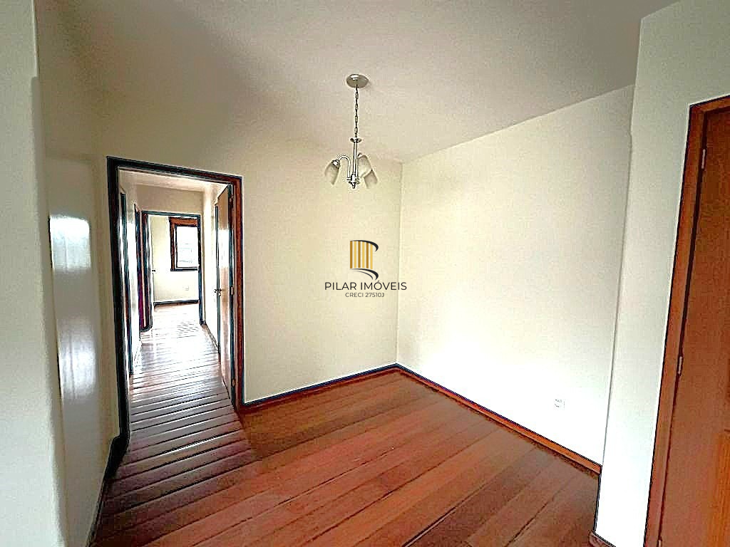 Apartamento 4 dormitórios no bairro Floresta