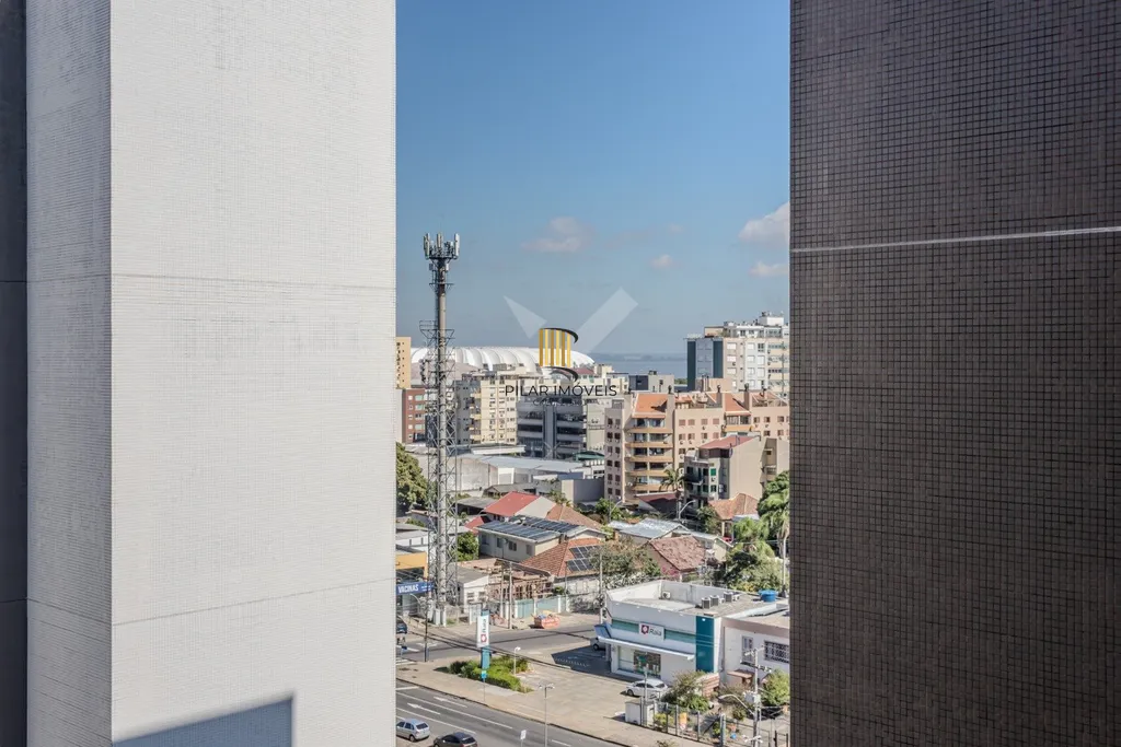 Apartamento 4 dormitórios no bairro Menino Deus