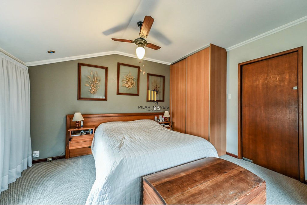 Casa de Condomínio 4 dormitórios no bairro Três Figueiras