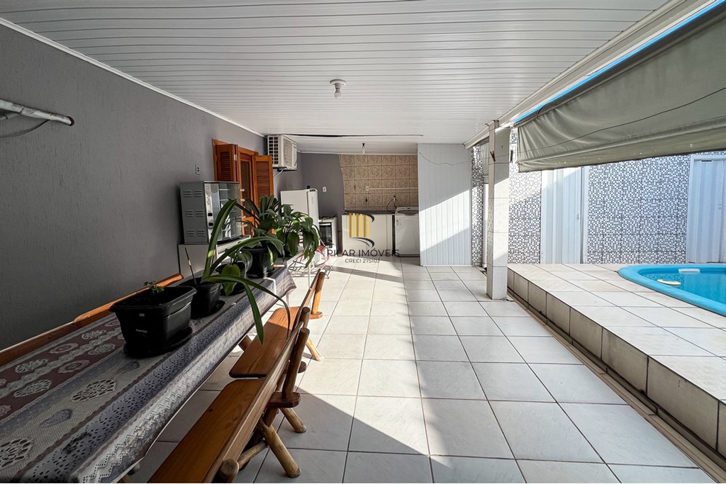 Casa 2 dormitórios no bairro Guajuviras