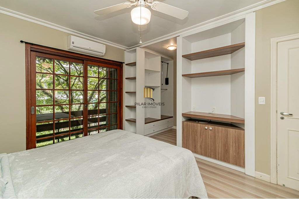 Casa de Condomínio 4 dormitórios no bairro Bela Vista