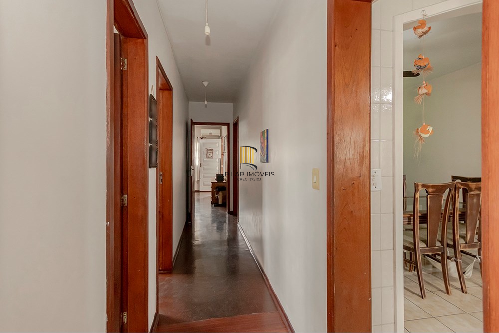 Casa 3 dormitórios no bairro Vila Jardim