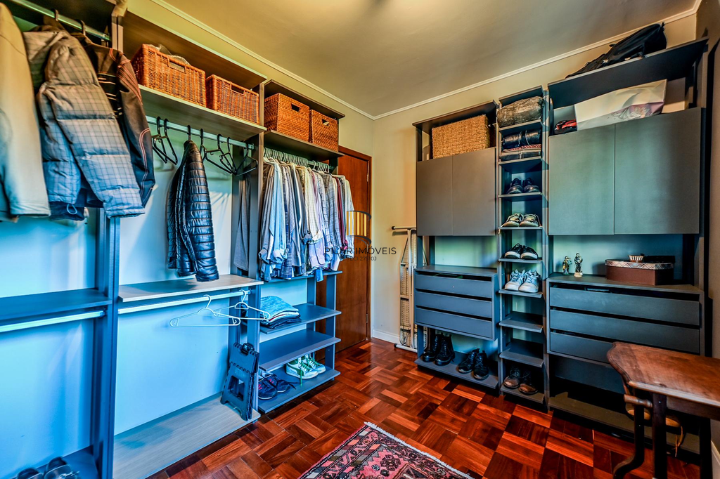 Casa 3 dormitórios no bairro Nonoai