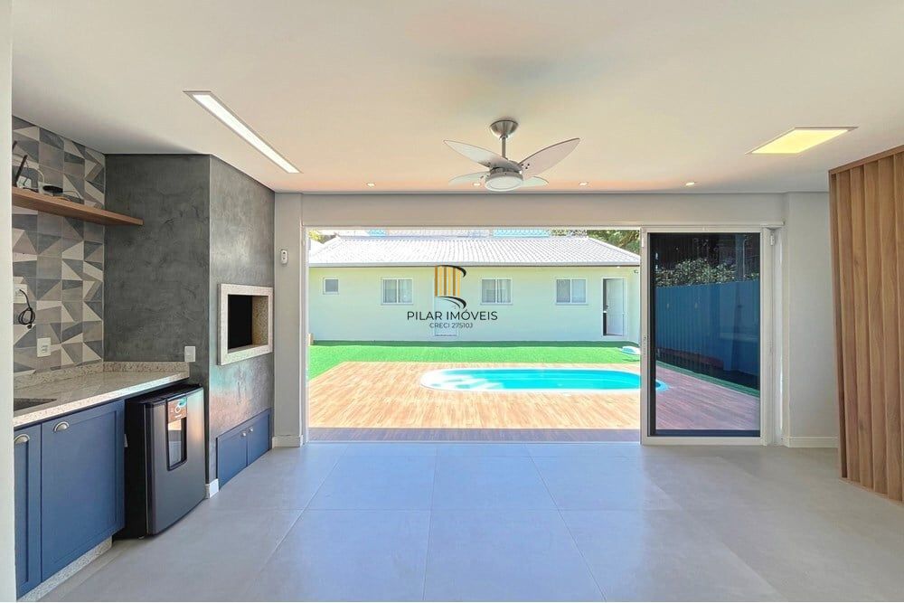 Casa 4 dormitórios no bairro Teresópolis