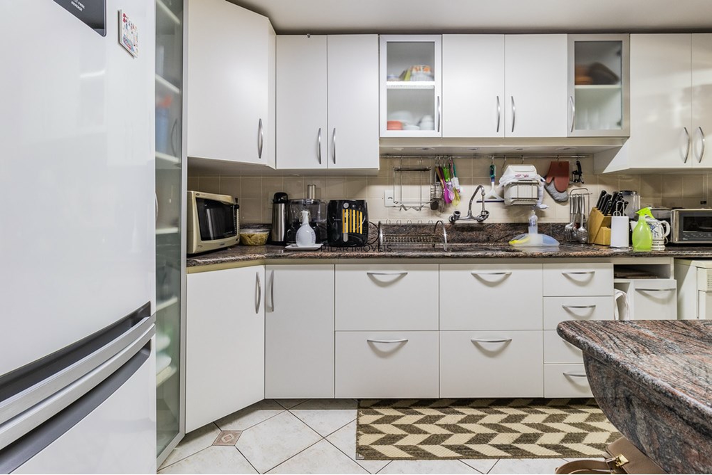 Casa 3 dormitórios no bairro Jardim Itu Sabará