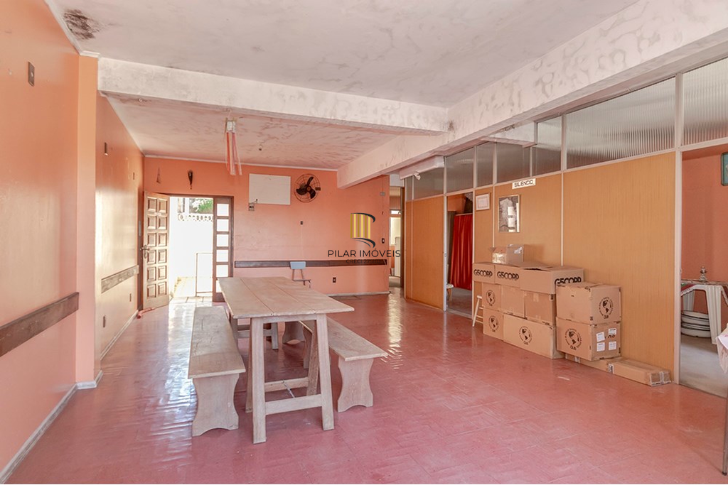 Casa 3 dormitórios no bairro Menino Deus