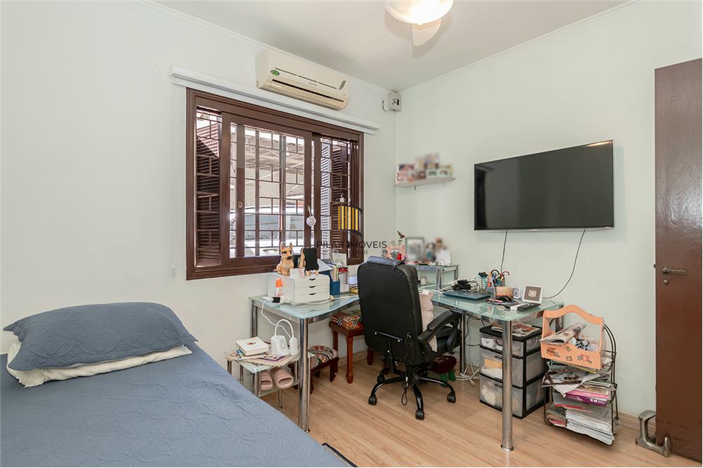 Casa 4 dormitórios no bairro Moinhos de Vento