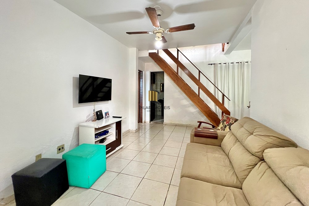 Casa 4 dormitórios no bairro Igara