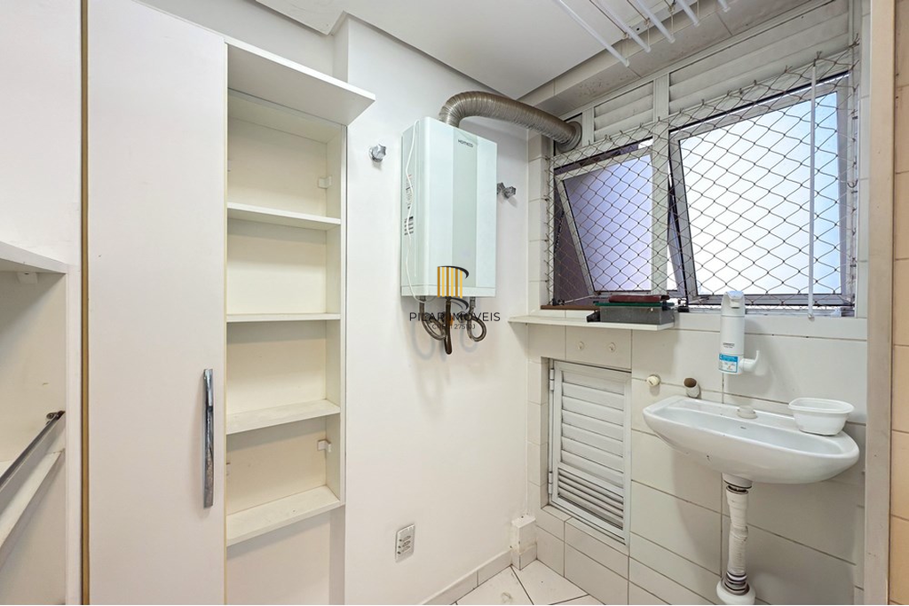 Apartamento 3 dormitórios no bairro Menino Deus