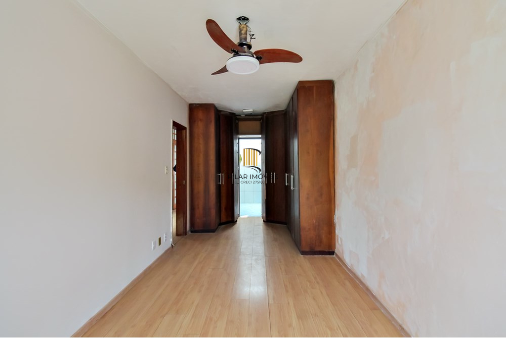 Casa 4 dormitórios no bairro Glória