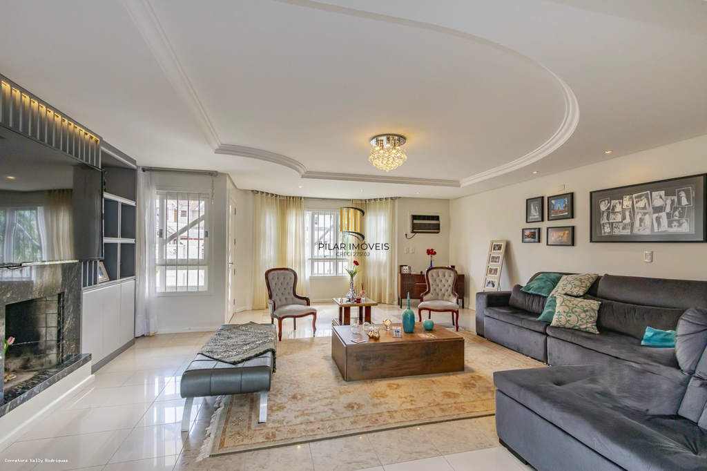 Casa 4 dormitórios no bairro Moinhos de Vento