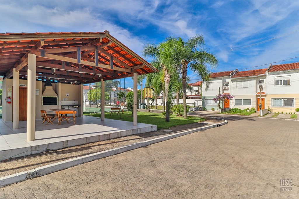 Casa de Condomínio 3 dormitórios no bairro Hípica