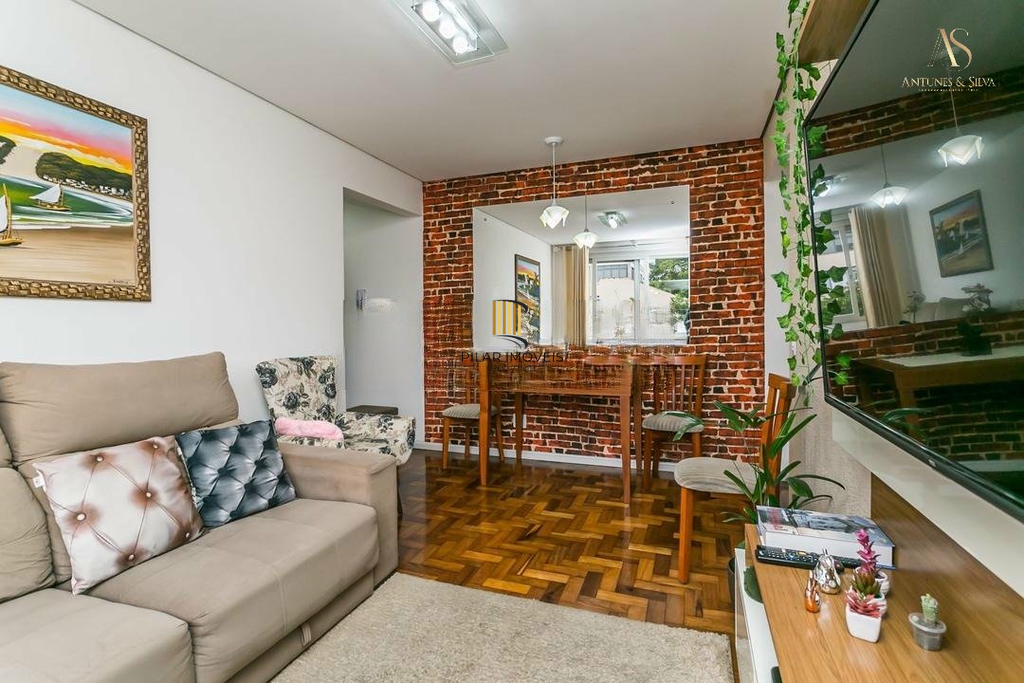 Apartamento 2 dormitórios no bairro Vila Ipiranga