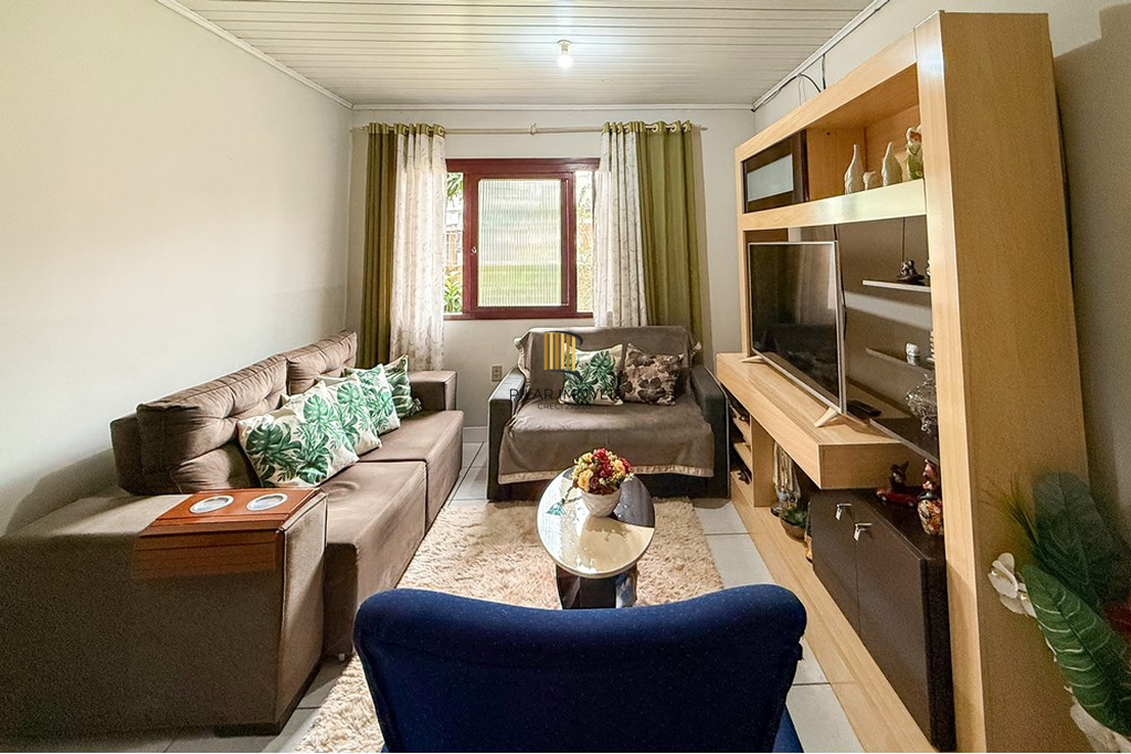 Casa 2 dormitórios no bairro Capão da Cruz