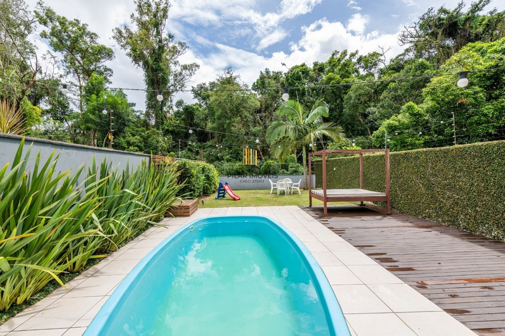 Casa de Condomínio 3 dormitórios no bairro Vila Nova
