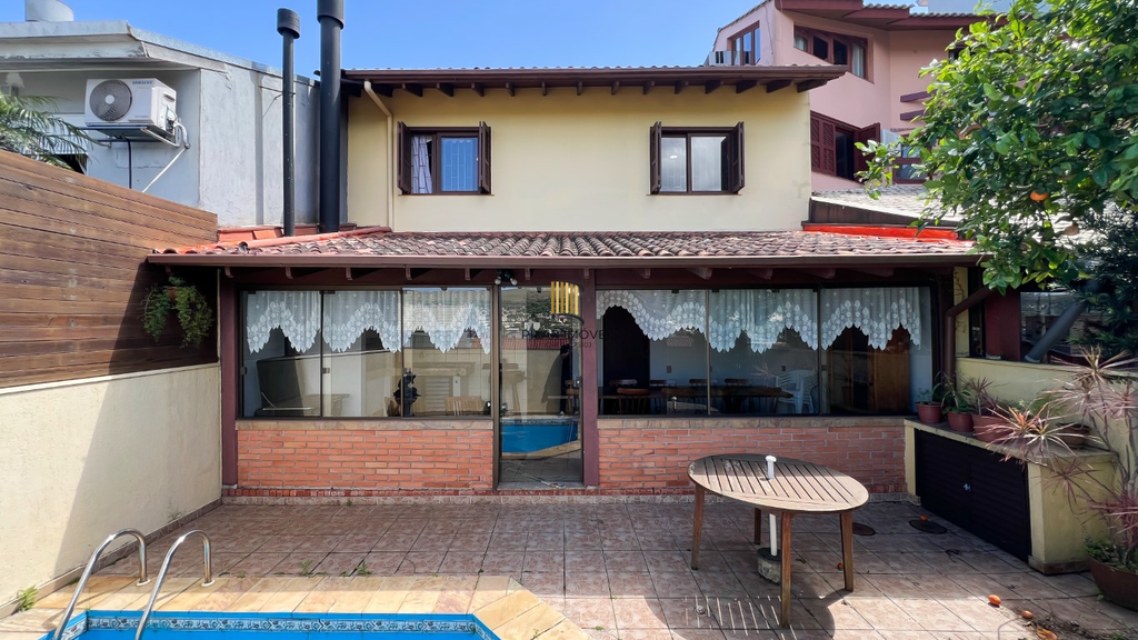 Casa de Condomínio 3 dormitórios no bairro Nonoai