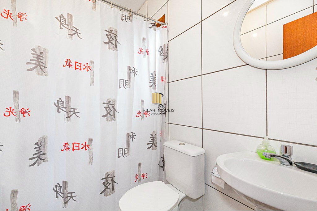 Casa 5 dormitórios no bairro Vila Ipiranga