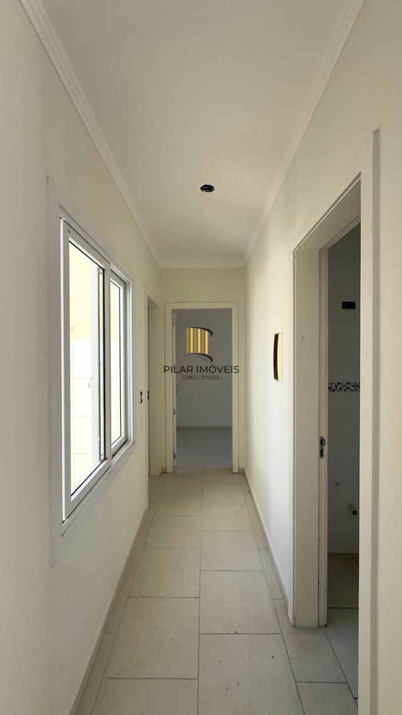 Casa de Condomínio 2 dormitórios no bairro Olaria