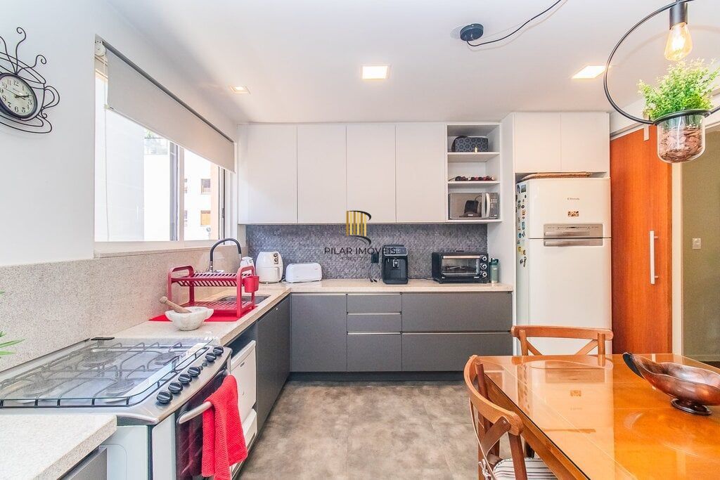 Apartamento 3 dormitórios no bairro Mont Serrat