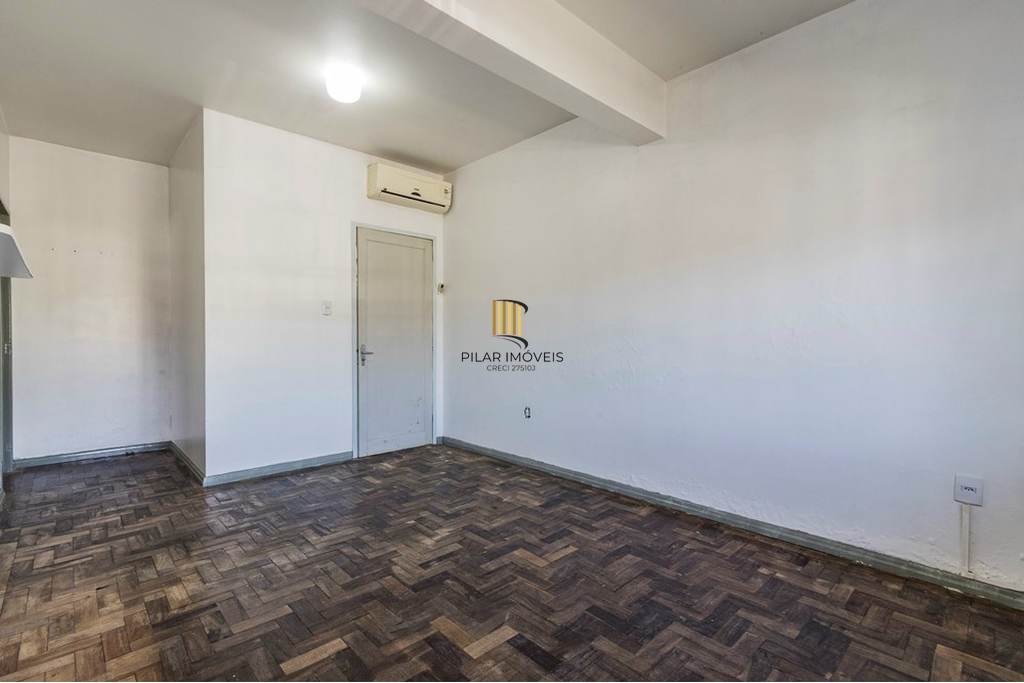 Casa 4 dormitórios no bairro Sarandi