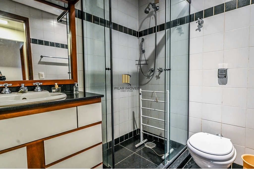 Casa de Condomínio 4 dormitórios no bairro Três Figueiras