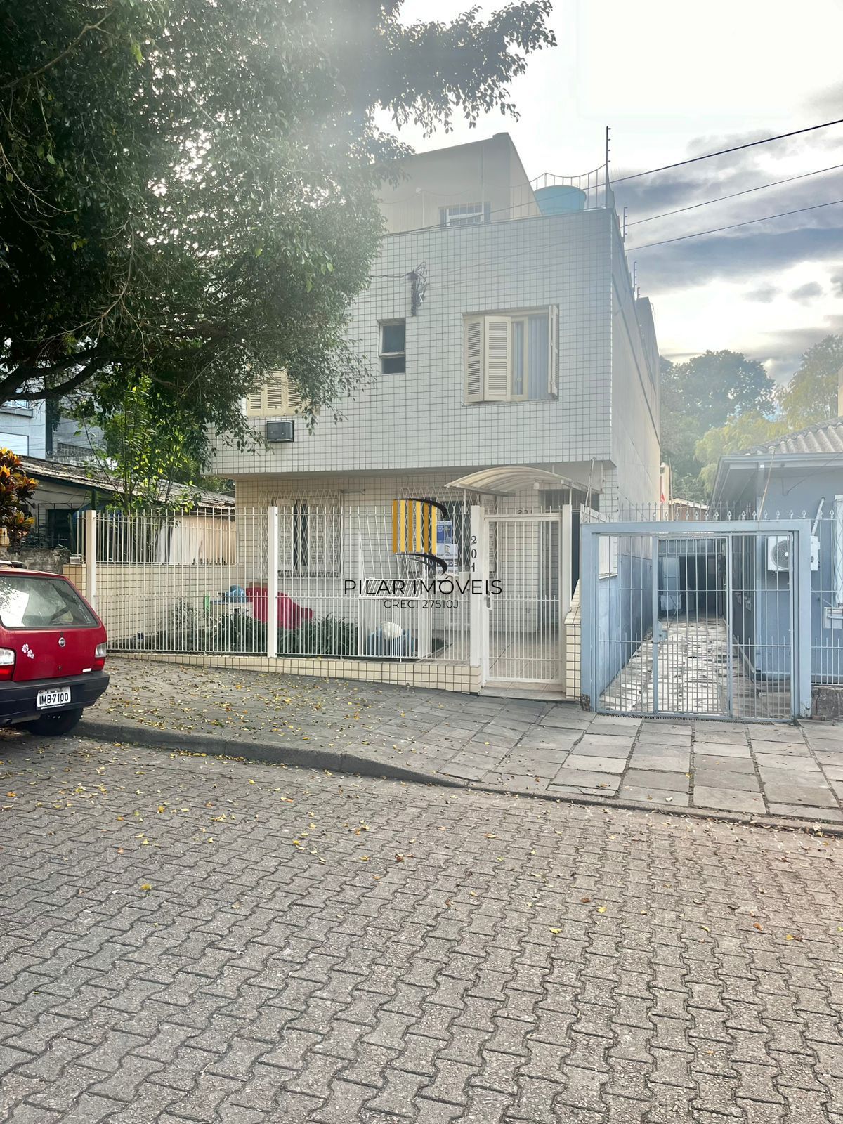 Apto térreo, 01 dorm, água quente, área fechada, 50 m², 200 m do Shopping Wallig - Pilar Imóveis