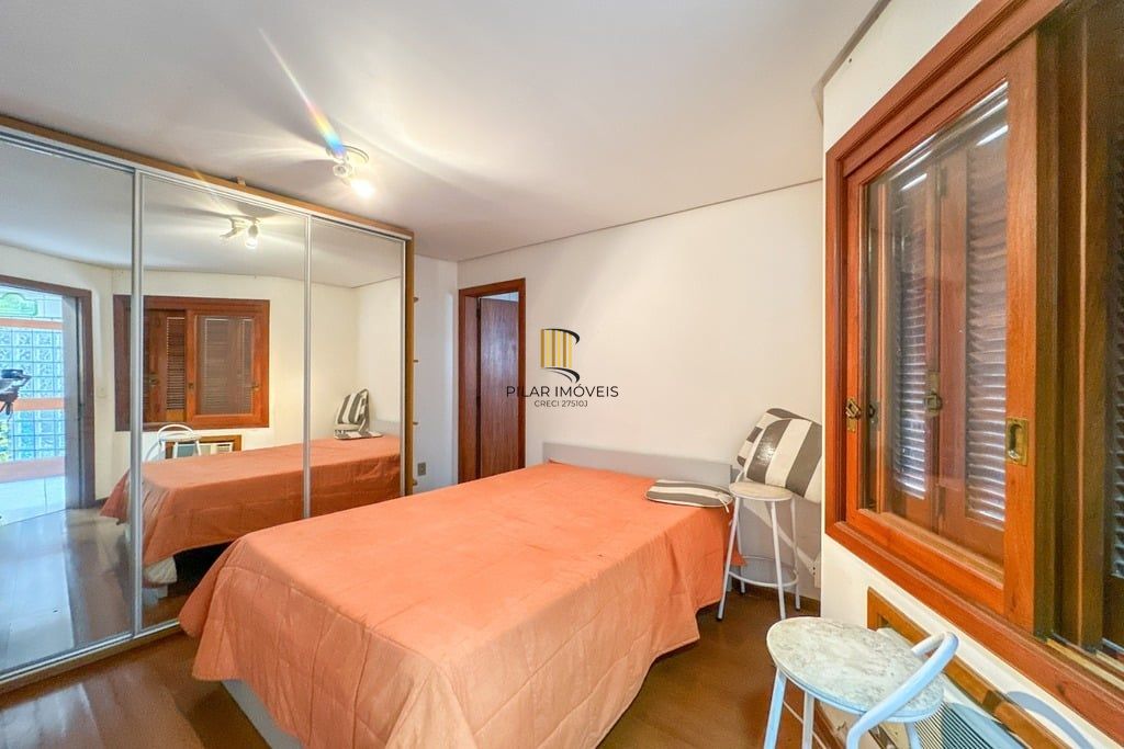 Casa 3 dormitórios no bairro Três Figueiras